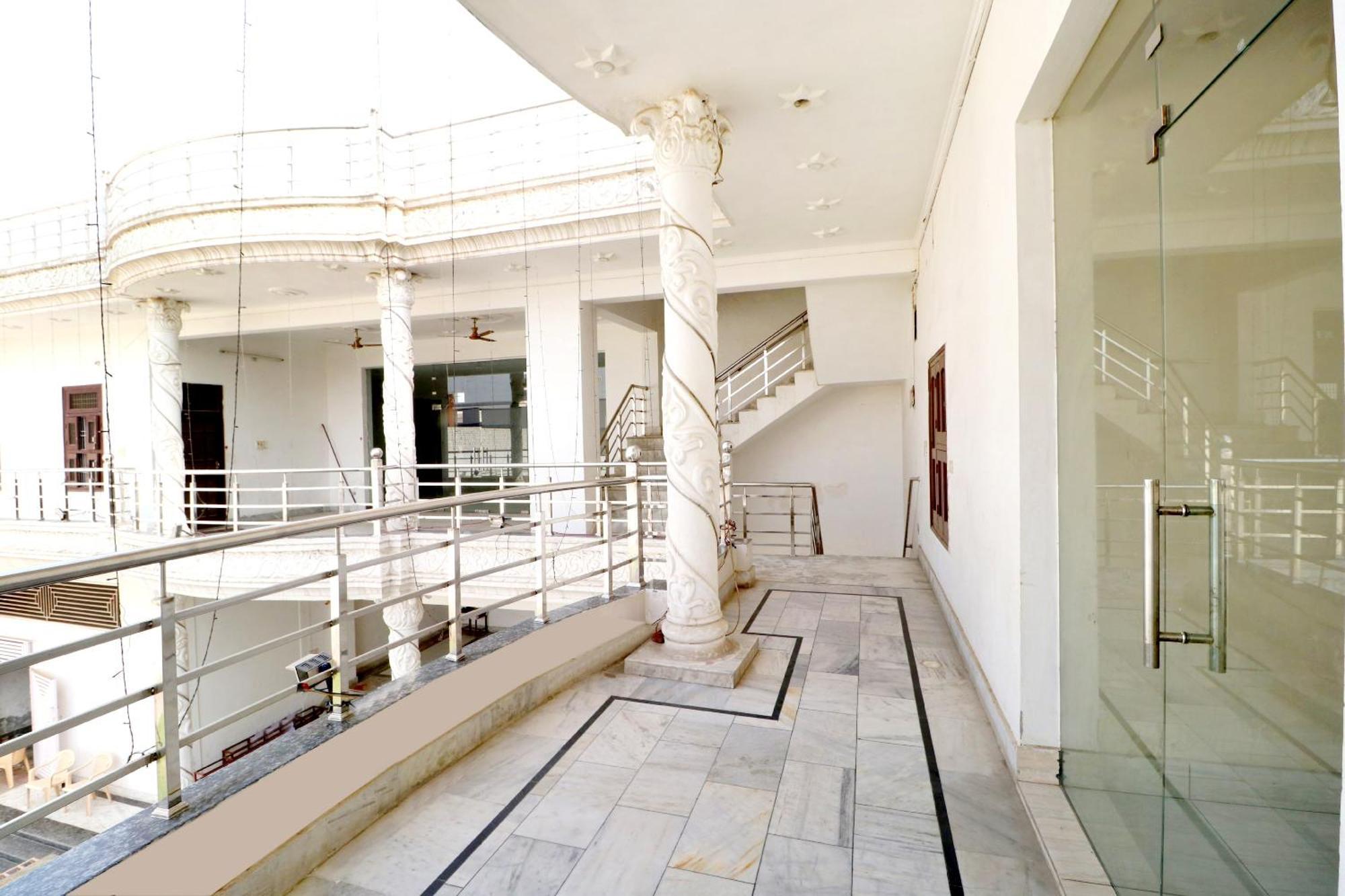Hotel O Pushp Vatika Bhiwāni 外观 照片