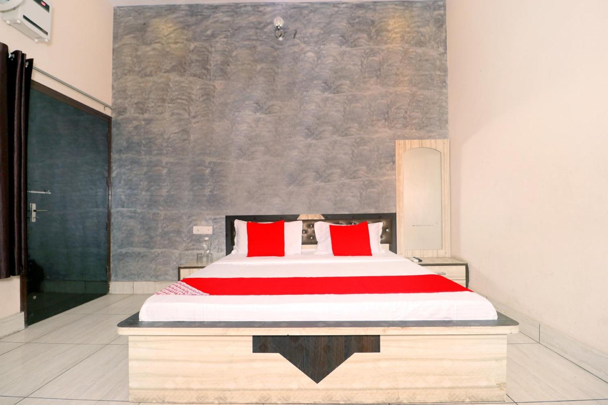 Hotel O Pushp Vatika Bhiwāni 外观 照片