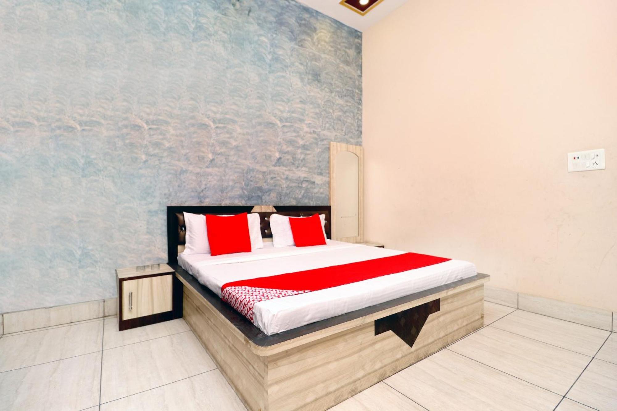 Hotel O Pushp Vatika Bhiwāni 外观 照片
